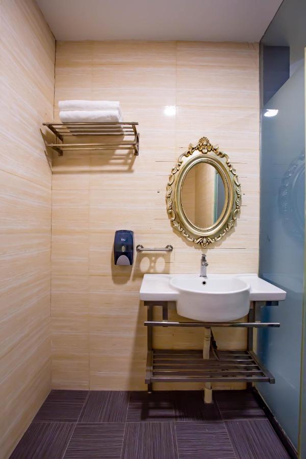 Beez Hotel Kuala Lumpur Kültér fotó